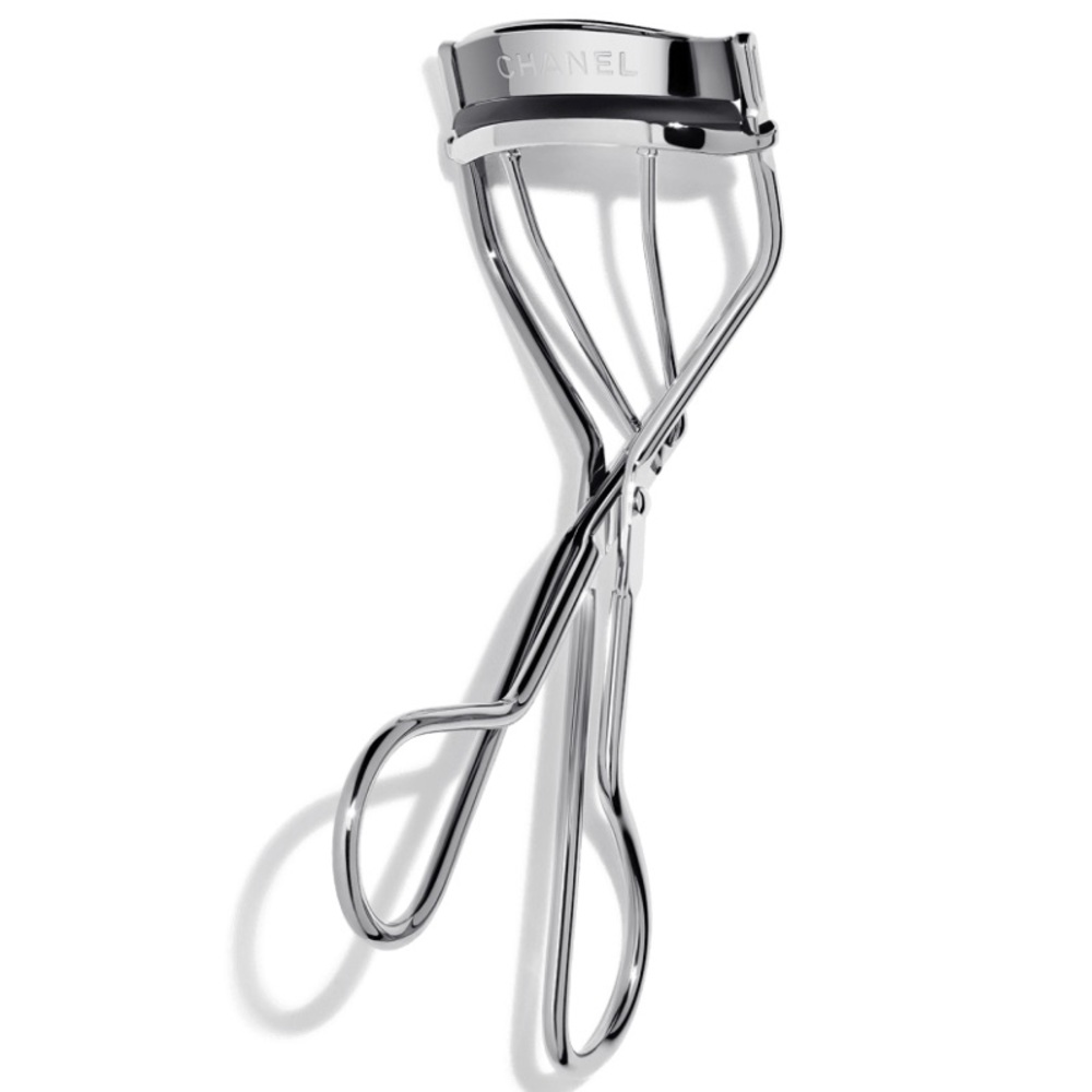 CHANEL EYELASH CURLER